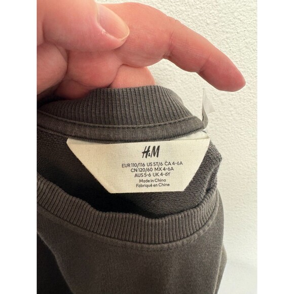 H&M Kids 5T E.T. Extraterrestrial Sweatshirt Dark Grey Oversized Crewneck - Picture 10 of 12